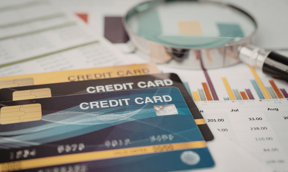 債務整理中にカードローンが通った？審査実態と4つの注意点を解説