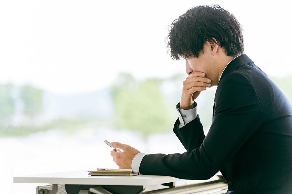 収入証明書不要のカードローンはある？銀行カードローンの条件と借り方を解説